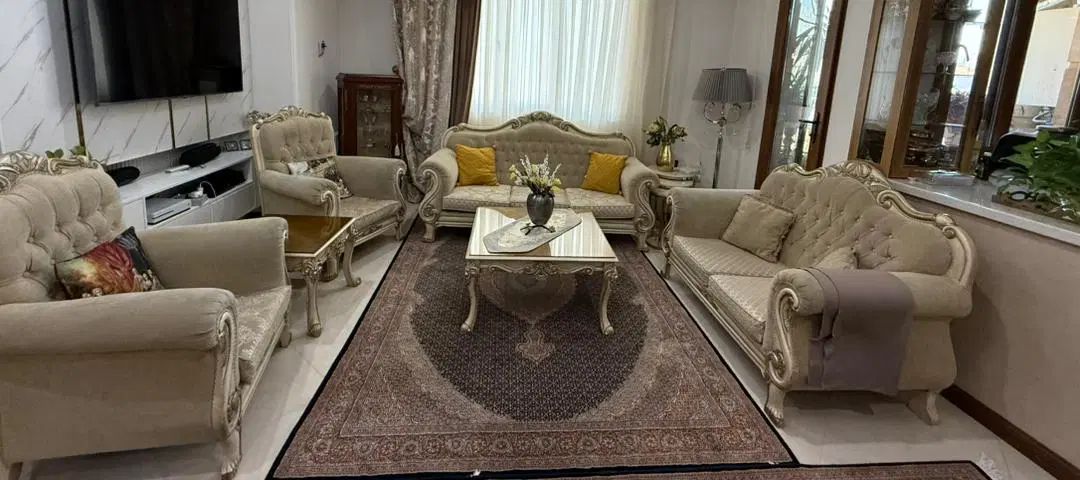 مبلمان ۷نفره + میزنهارخوری فوق العاده تمیز|مبلمان خانگی و میز عسلی|تهران, مهران|دیوار