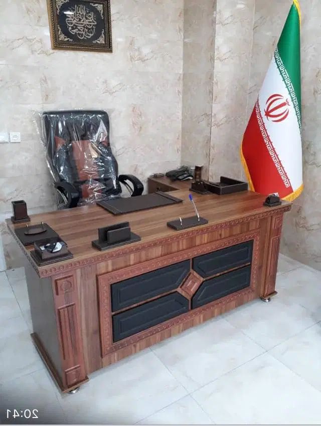 استخدام ادمین حرفه ای و تولید کننده محتوا (حضوری)|استخدام اداری و مدیریت|اردکان, |دیوار