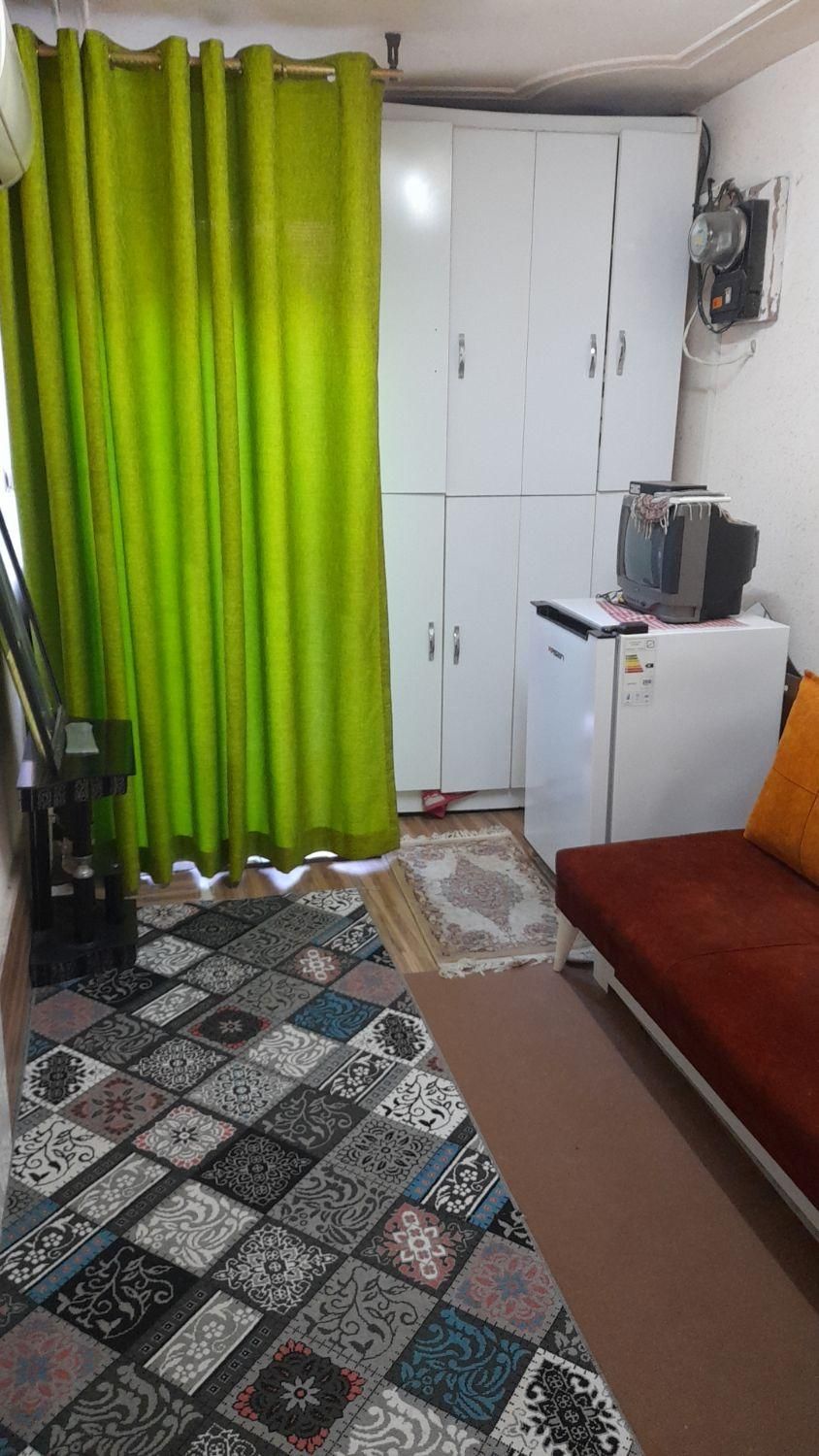 اجاره سوییت ۱۵ متر تمیز|اجارهٔ کوتاه‌مدت آپارتمان و سوئیت|رشت, هلال احمر|دیوار