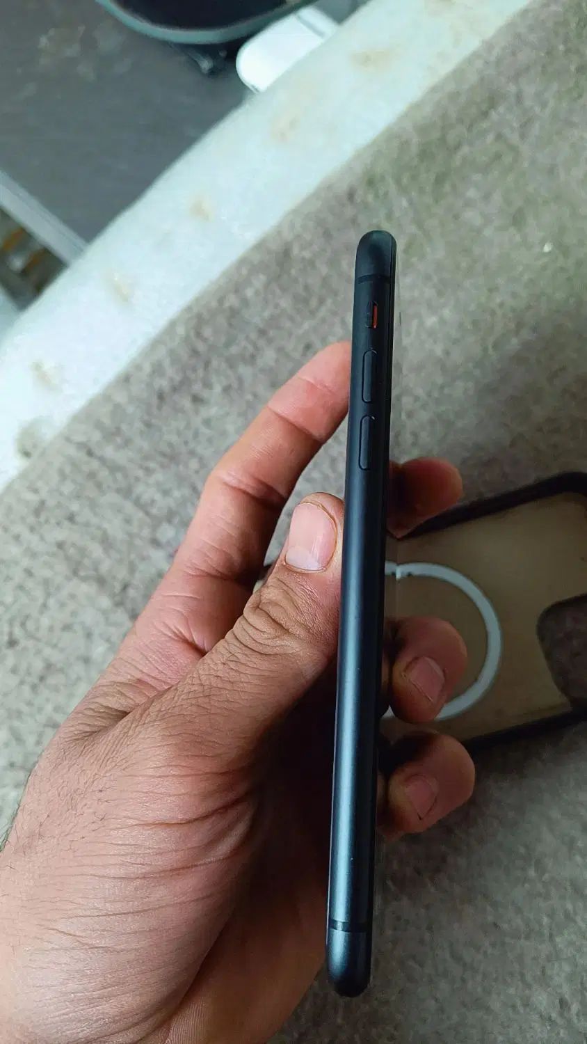 اپل iPhone 11 با حافظهٔ ۱۲۸ گیگابایت|موبایل|تهران, سنائی|دیوار