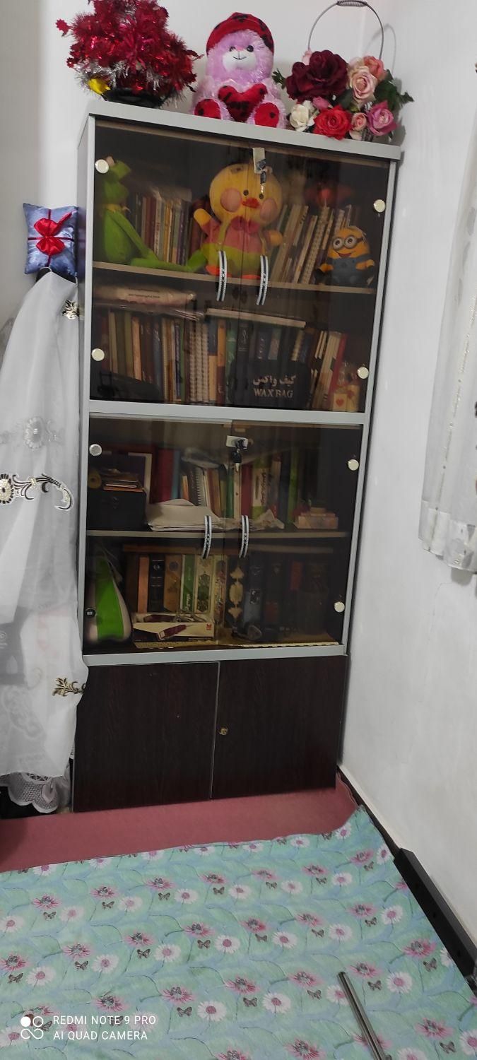 کتابخانه|کتابخانه، شلف، قفسه‌های دیواری|قدس, |دیوار