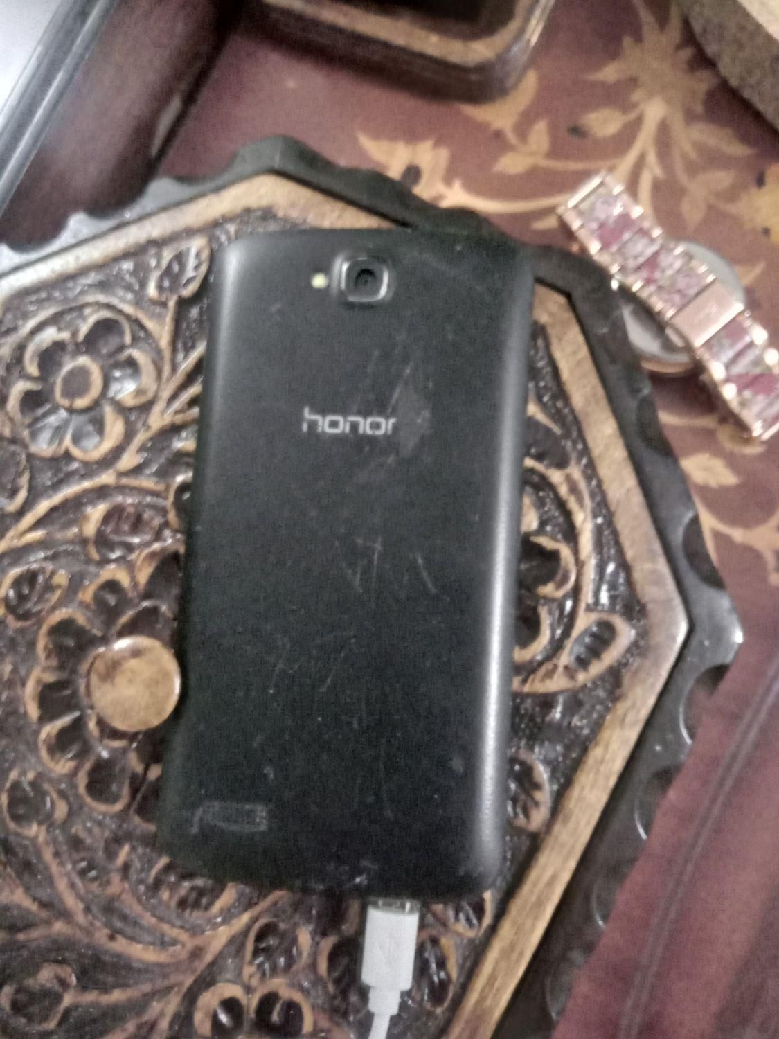 گوشی هونور|موبایل|پرند, فاز ۱|دیوار