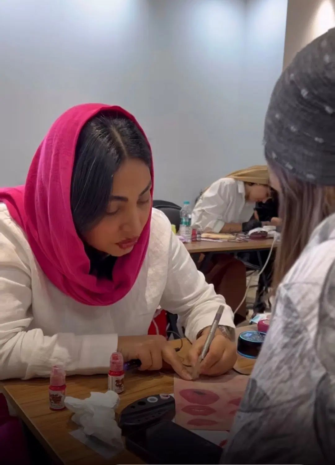 فرصت استثنایی آموزش میکروبلیدینگ فقط ۲۴ساعت|خدمات آموزشی|کاشان, ملا حبیب‌الله شریف|دیوار
