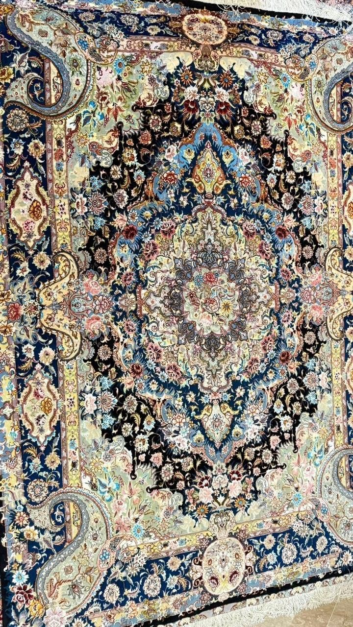 فرش سالاری تبریز  چله وگل ابریشم 60رج|فرش|تهران, شکوفه|دیوار