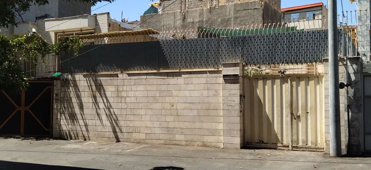 مطهری شمالی۳۶ ویلایی شمالی ۲۶۰ متر فروشی نزدیک حرم|فروش خانه و ویلا|مشهد, شهید مطهری|دیوار