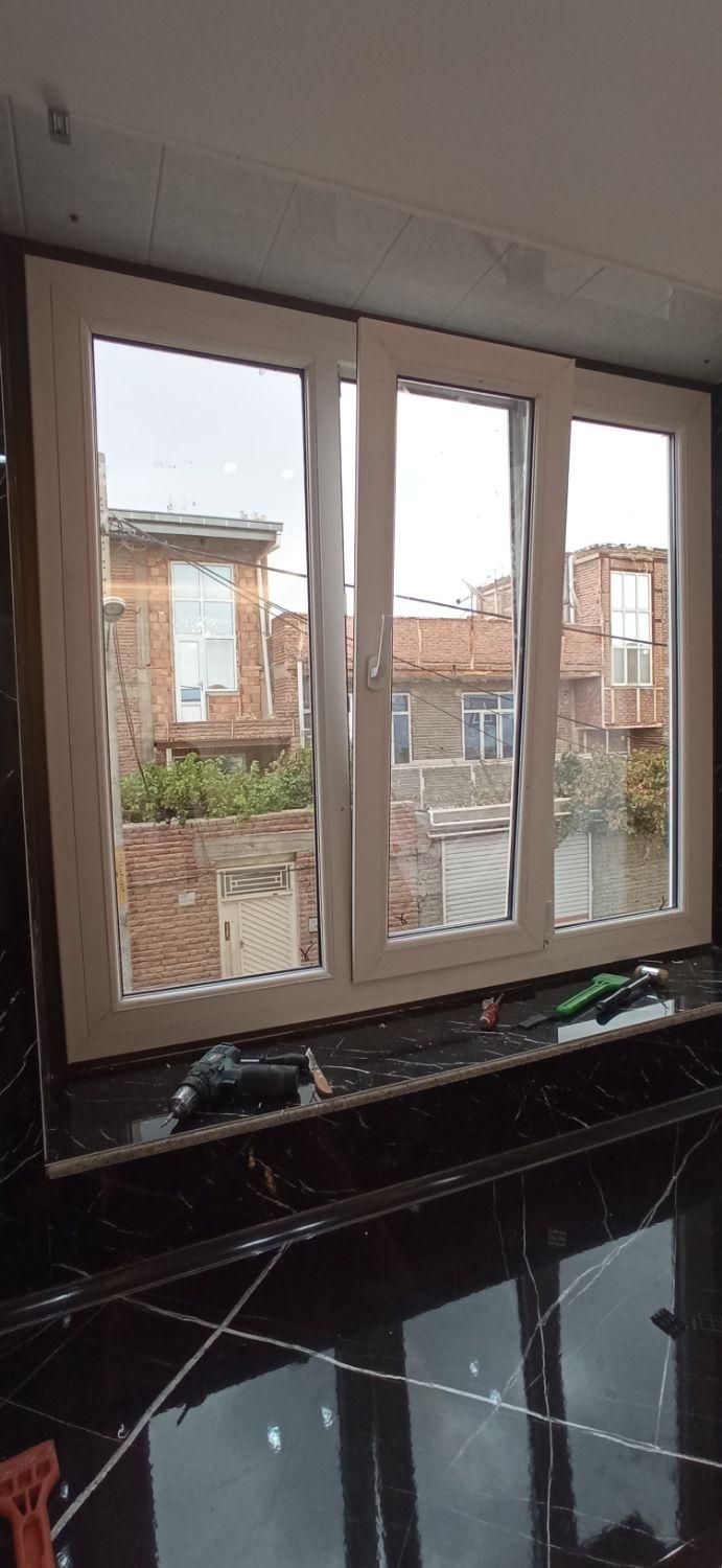 تعمیرات و ساخت نصب درب و پنجره های یو پی وی سیupvc|خدمات پیشه و مهارت|سهند, |دیوار