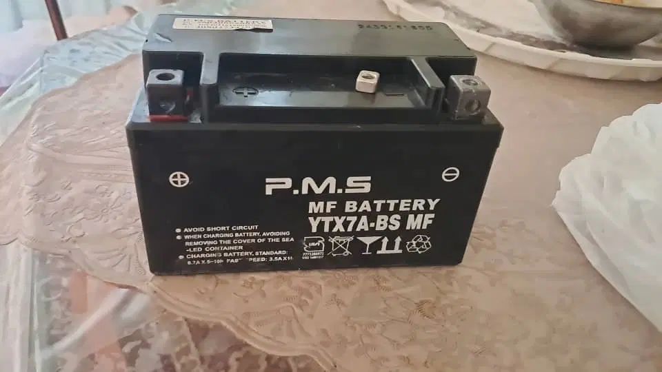 باطری فابریک مخصوص موتور استارتی ۱۲ ولت ۷ آمپر|قطعات یدکی و لوازم جانبی|شیراز, لب آب|دیوار