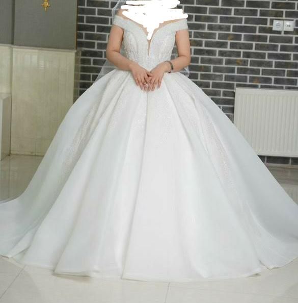 فروش لباس عروس کاملا تمیز و سالم|لباس|نیشابور, فرح بخش|دیوار