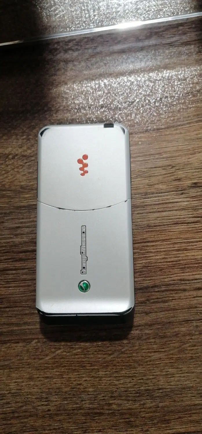 سونی اریکسون اصل مدل w580|موبایل|تهران, تهران‌نو|دیوار