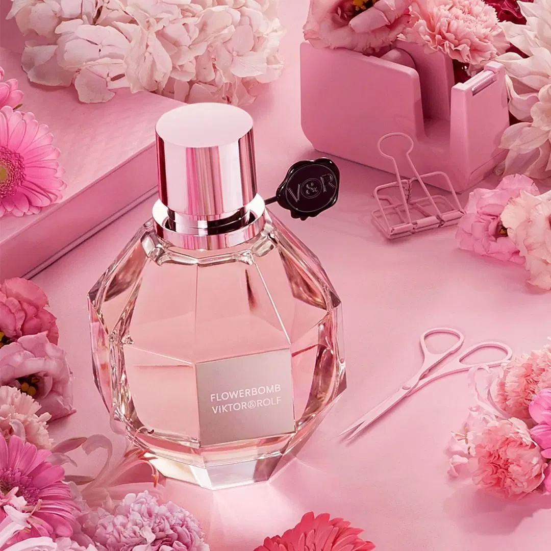 فروشنده خانم  غرفه عطر و ادکلن|استخدام بازاریابی و فروش|اصفهان, صدف|دیوار