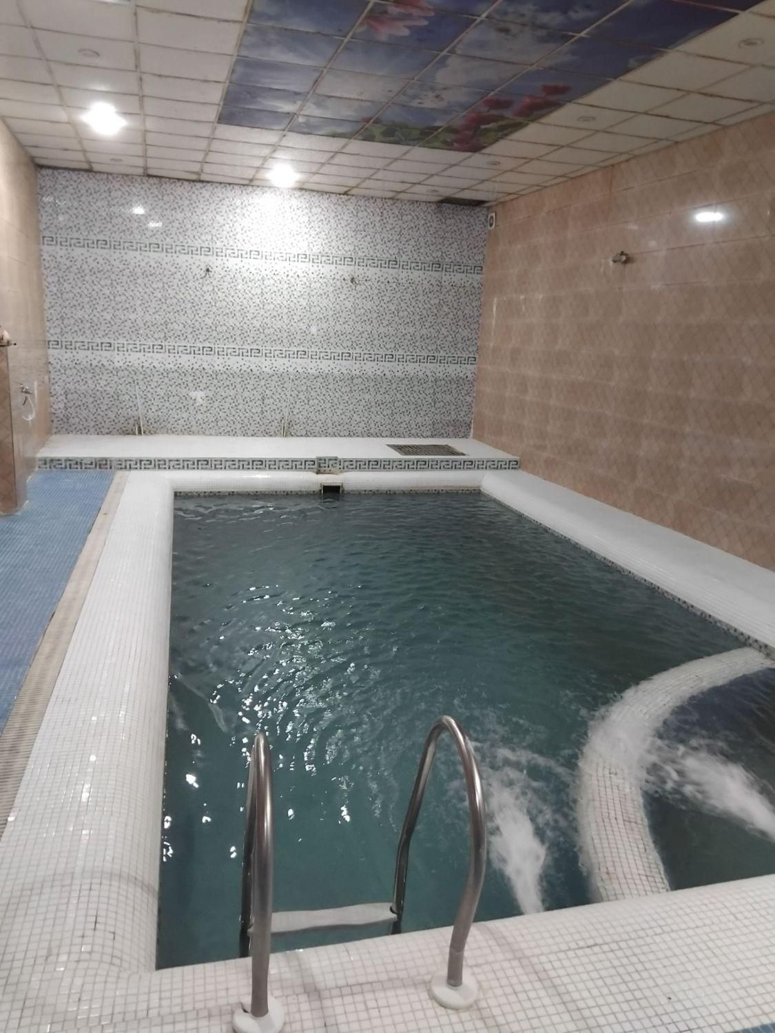 اجاره باغ ویلا|اجارهٔ کوتاه‌مدت ویلا و باغ|چهارباغ, |دیوار