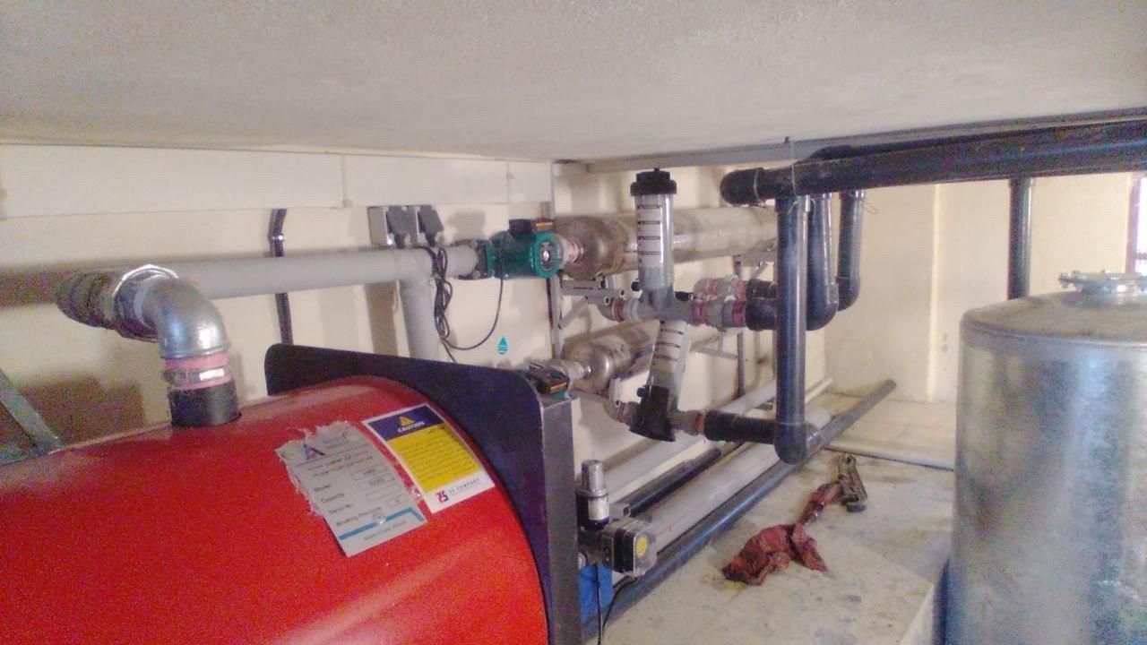 لوله کشی ونصب موتور خانه استخر وجکوزی|خدمات پیشه و مهارت|ملارد, |دیوار