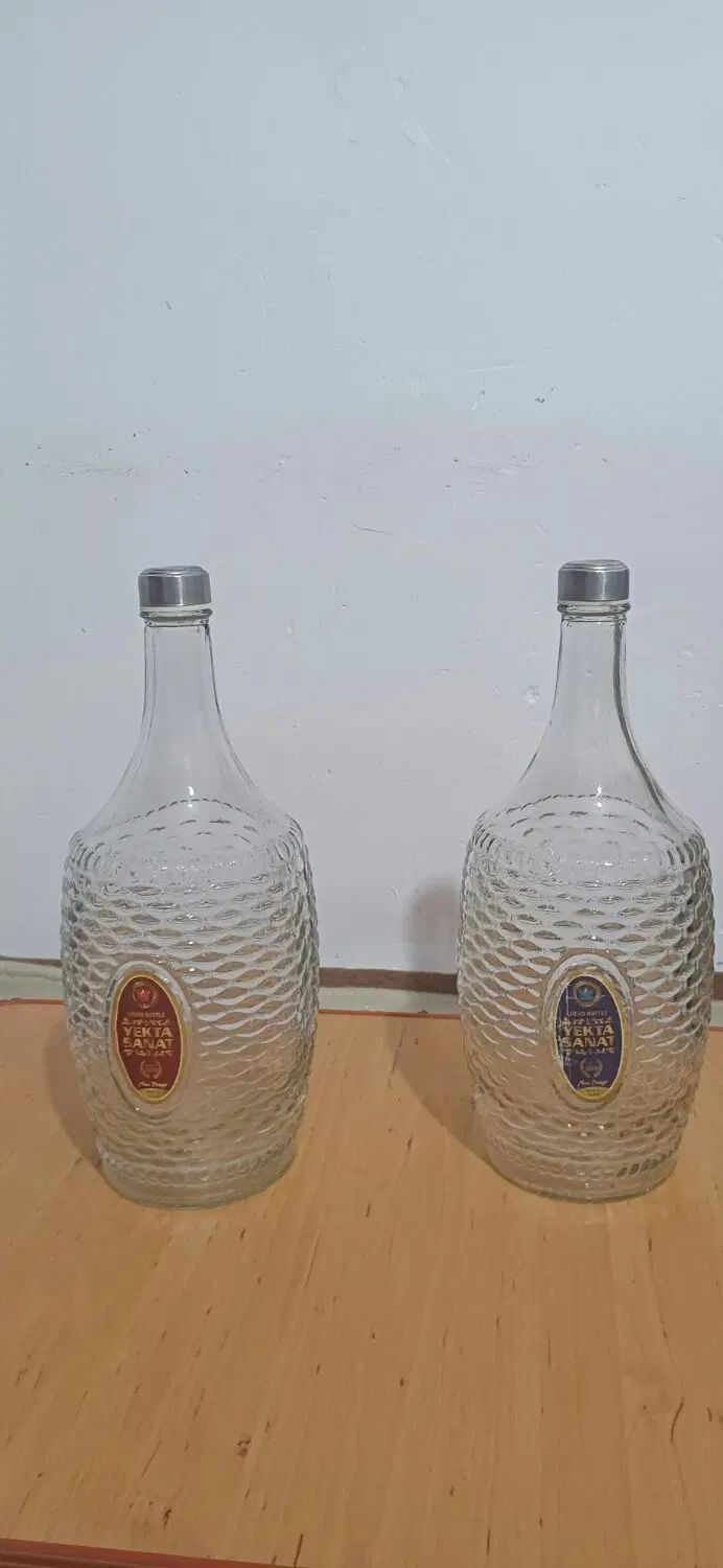 بطری شیشه ای ۳ لیتری ۲ عدد|ظروف نگهدارنده، پلاستیکی، یک‌بارمصرف|کرج, شاهین‌ویلا|دیوار