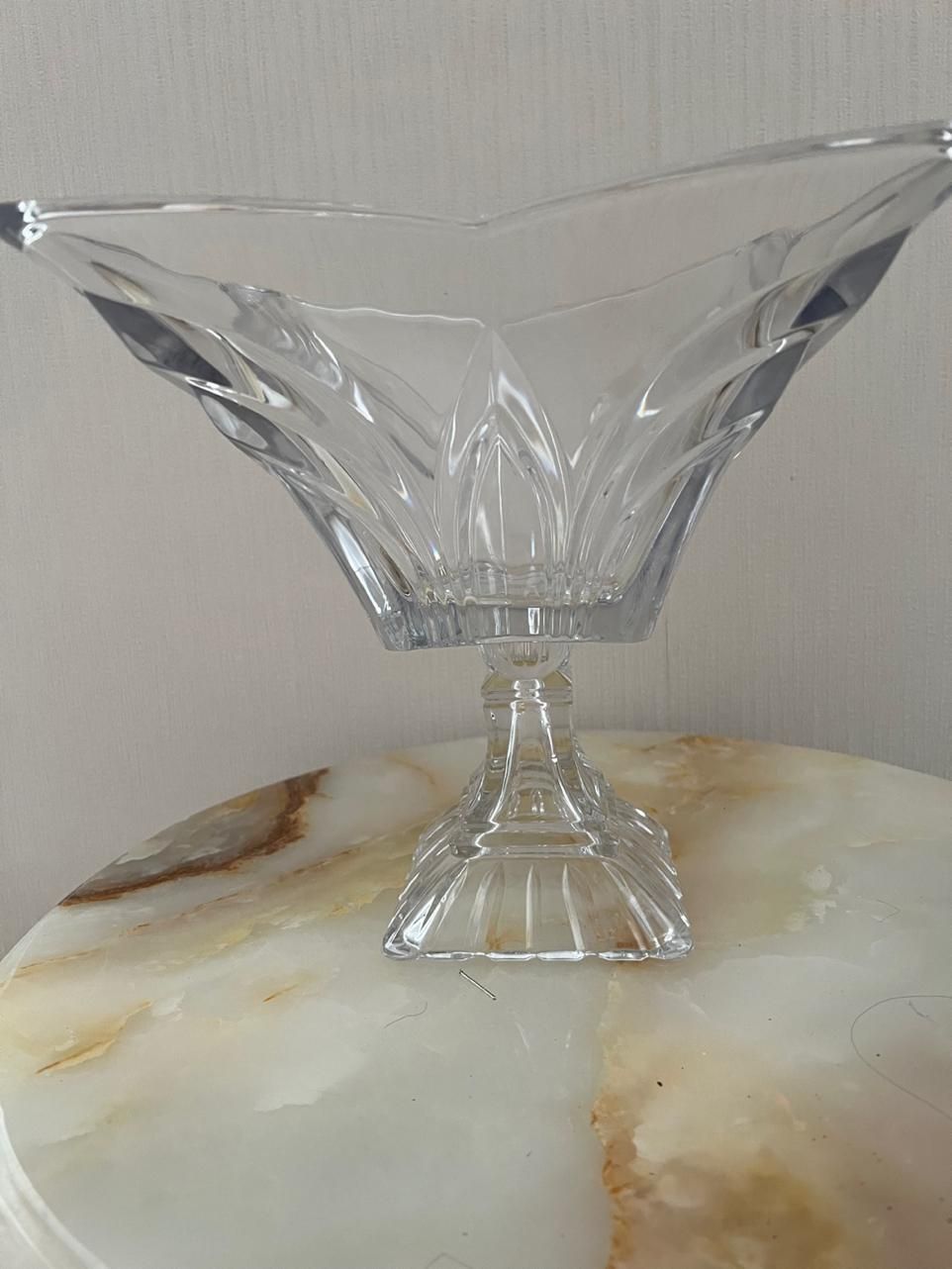 ظرف پایه دار|ظروف سرو و پذیرایی|سمنان, |دیوار