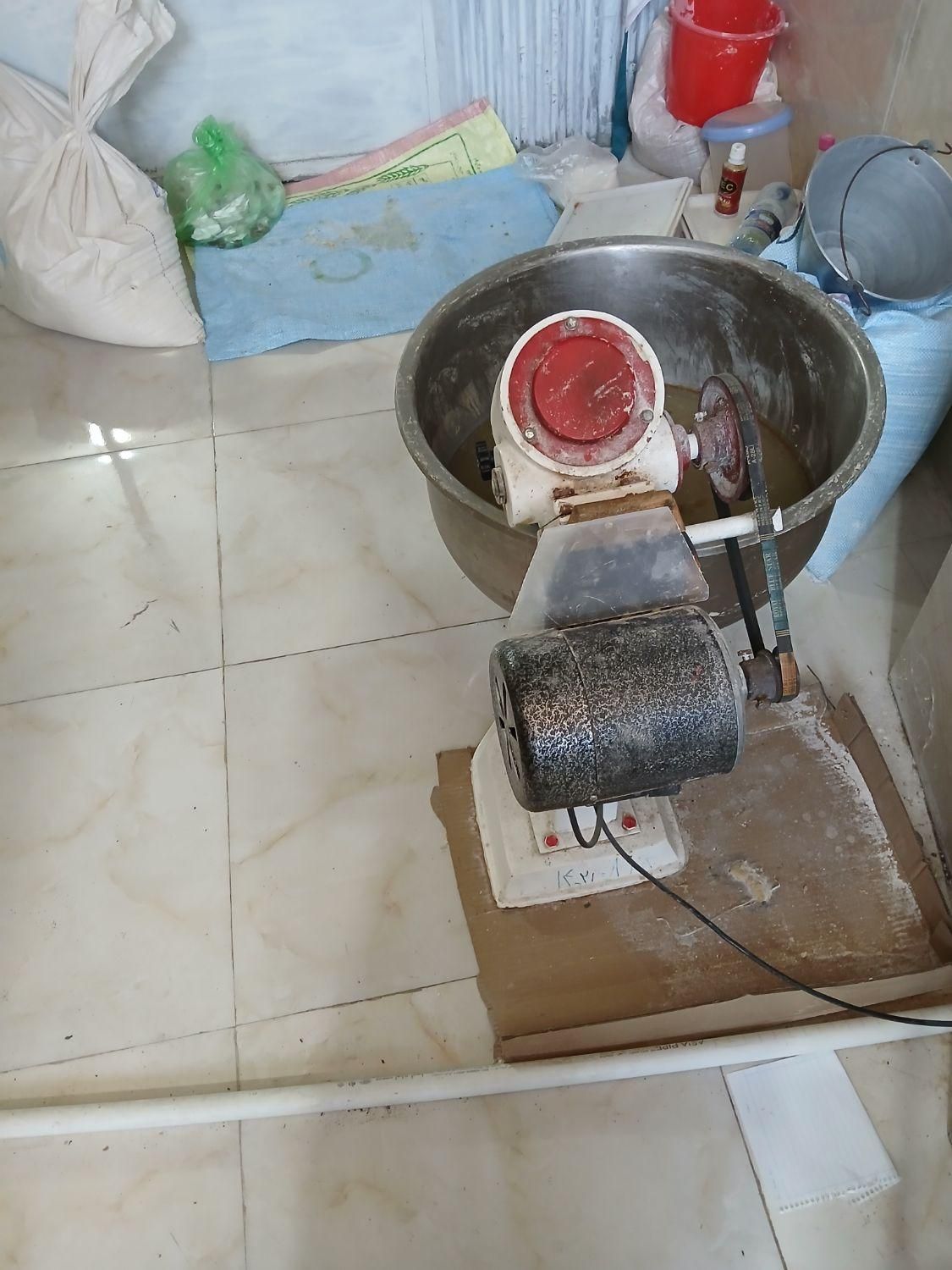 دستگاه نانوایی|ماشین‌آلات صنعتی|رشت, توشیبا|دیوار