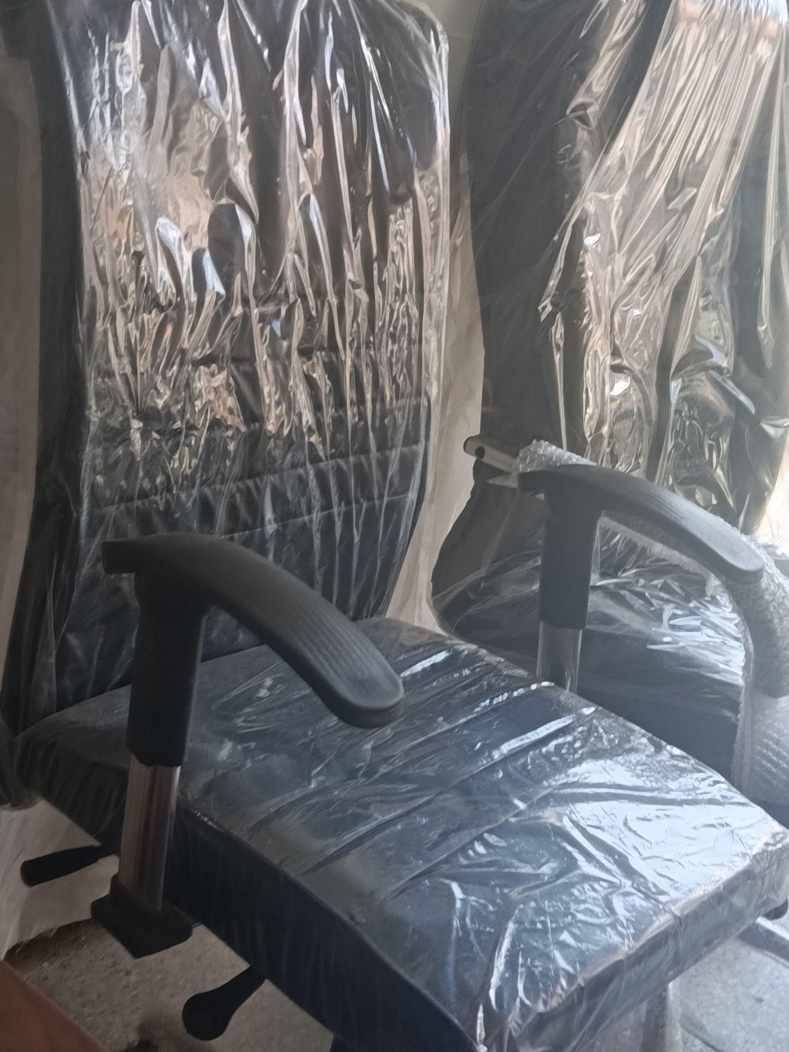 لوازم  مدیریتی صندلی های درجه ی 1|مبلمان اداری|ارومیه, |دیوار