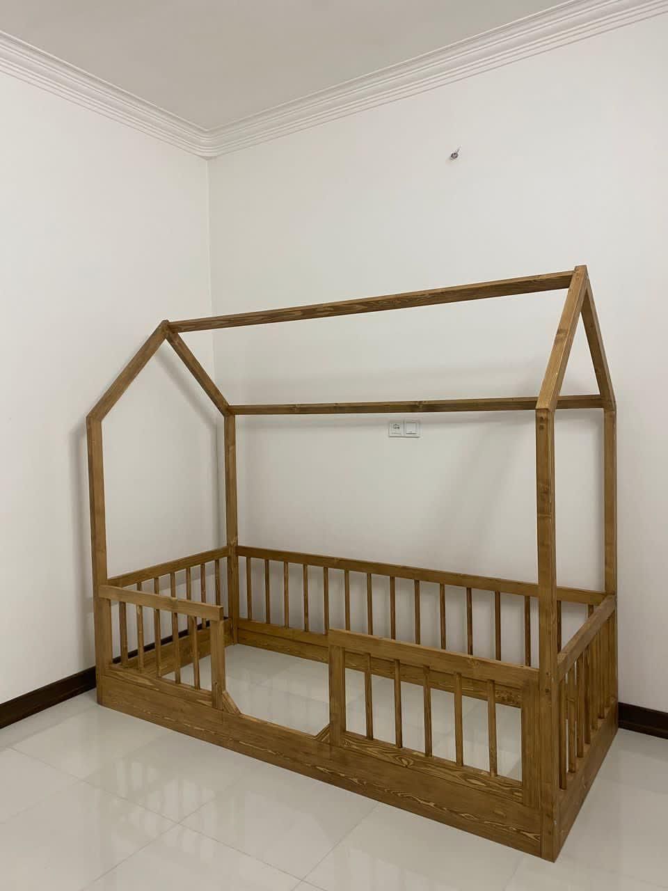 تخت کلبه مونتسوری چوبی کودک نوجوان نوزاد سیندرلا|تخت و صندلی بچه|مشهد, ده دی|دیوار