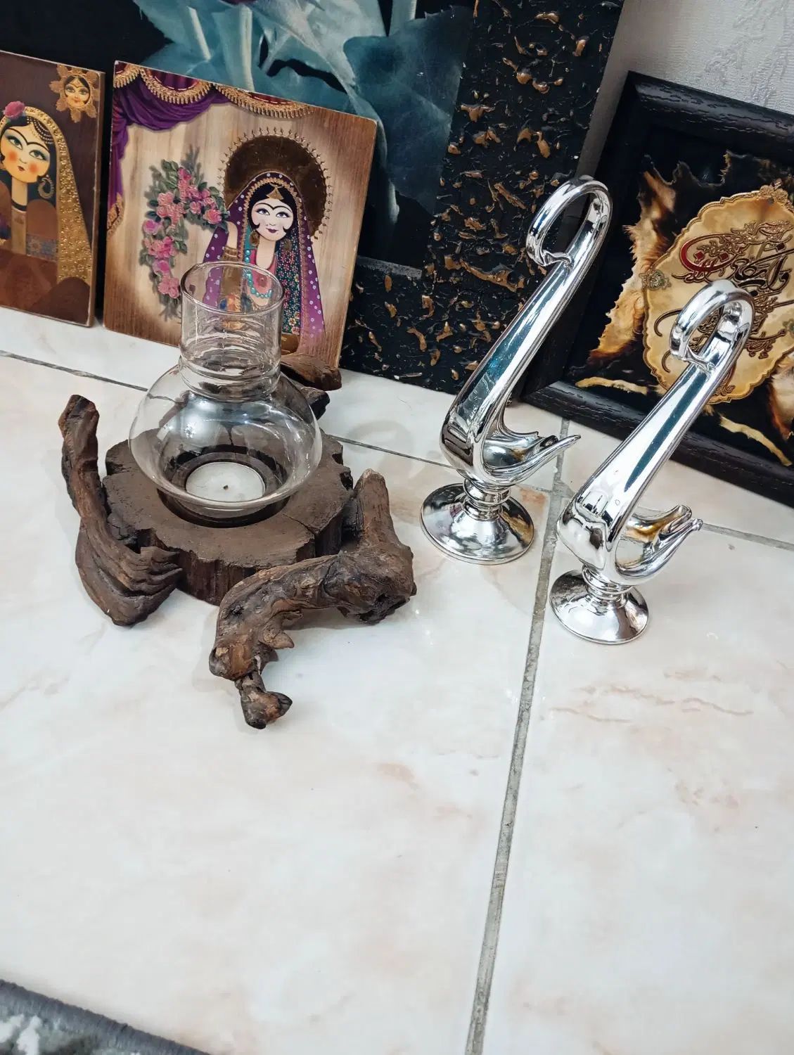تعدادی وسایل دکوری سالم و تمیز قیمت مناسب|صنایع دستی و سایر لوازم تزئینی|تهران, یافت آباد جنوبی|دیوار