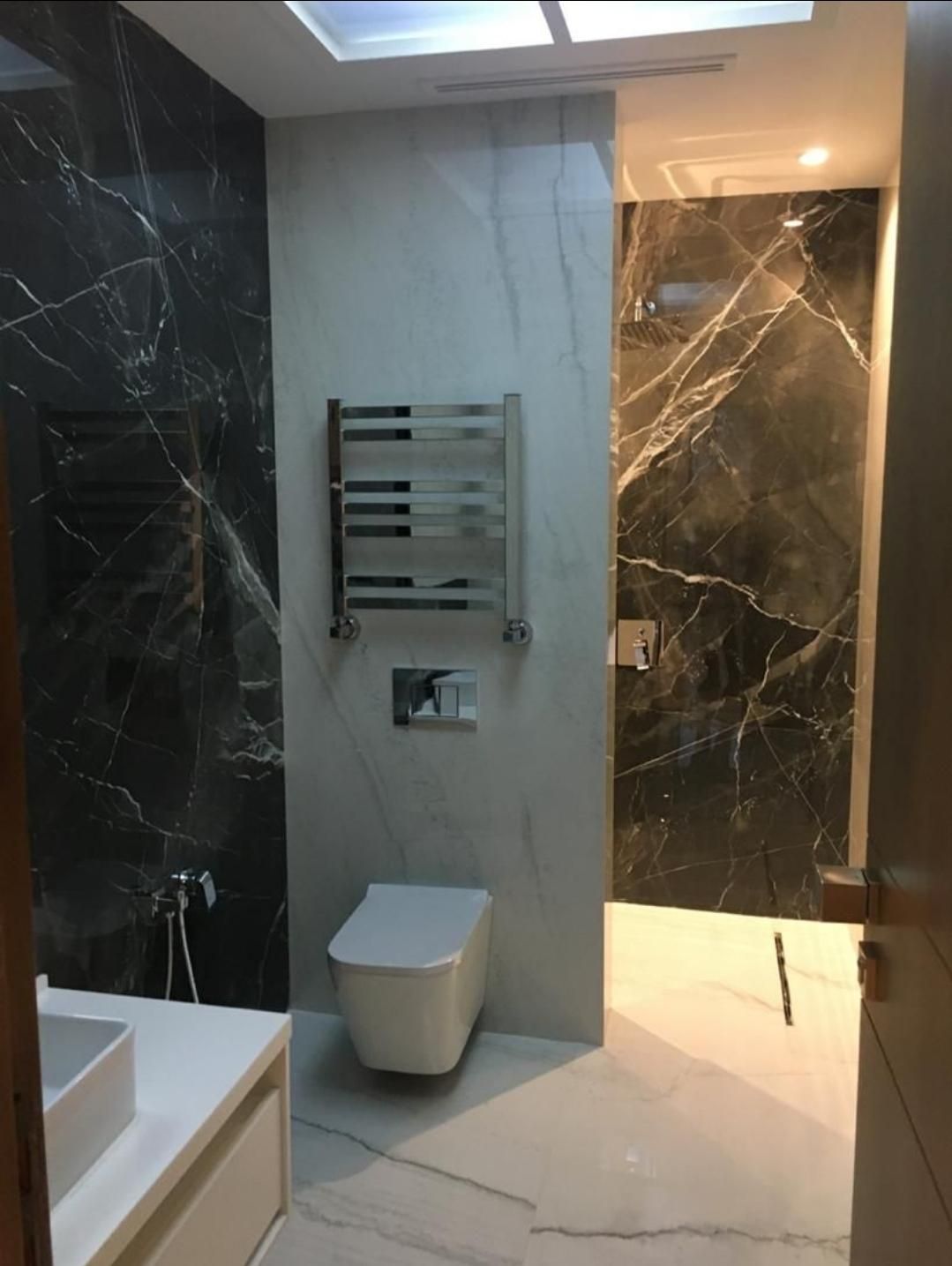 220 متر  ، ۳خواب  مستر ،  بلوار ۲۴ متری