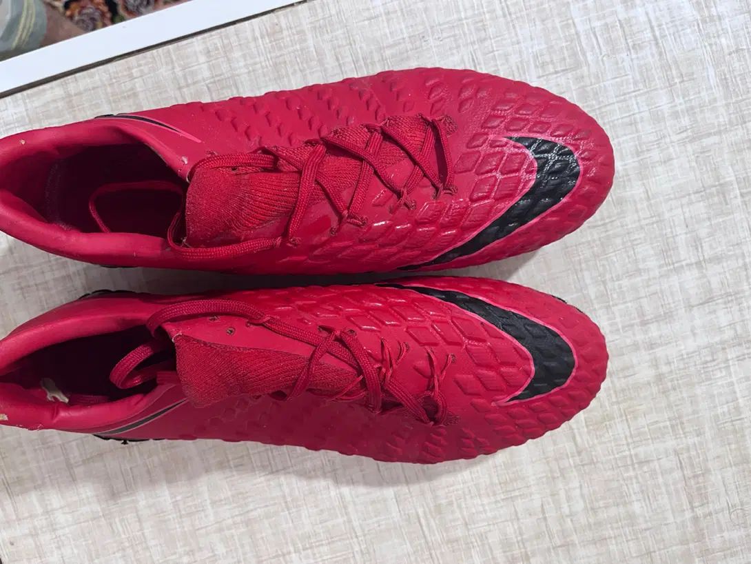 کفش فوتبال خارجی استوک شیشه و کف ژله ای|کیف، کفش، کمربند|آبادان, |دیوار