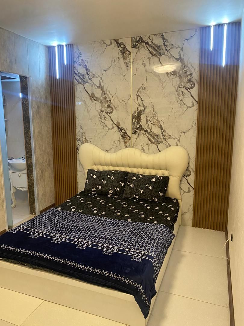 باغ ویلااستخردارسرپوشیده آبگرم3خوابه/جاده فرودگاه|اجارهٔ کوتاهمدت ویلا و باغ|اصفهان, گورت|دیوار