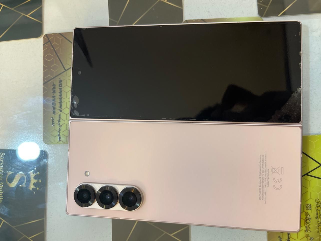 سامسونگ Galaxy Z Fold6 با حافظهٔ ۲۵۶ گیگابایت|موبایل|مشهد, هنرستان|دیوار