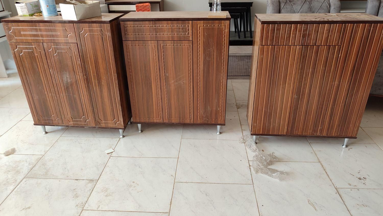 جاکفشی|جاکفشی، کمد، دراور|بروجن, |دیوار