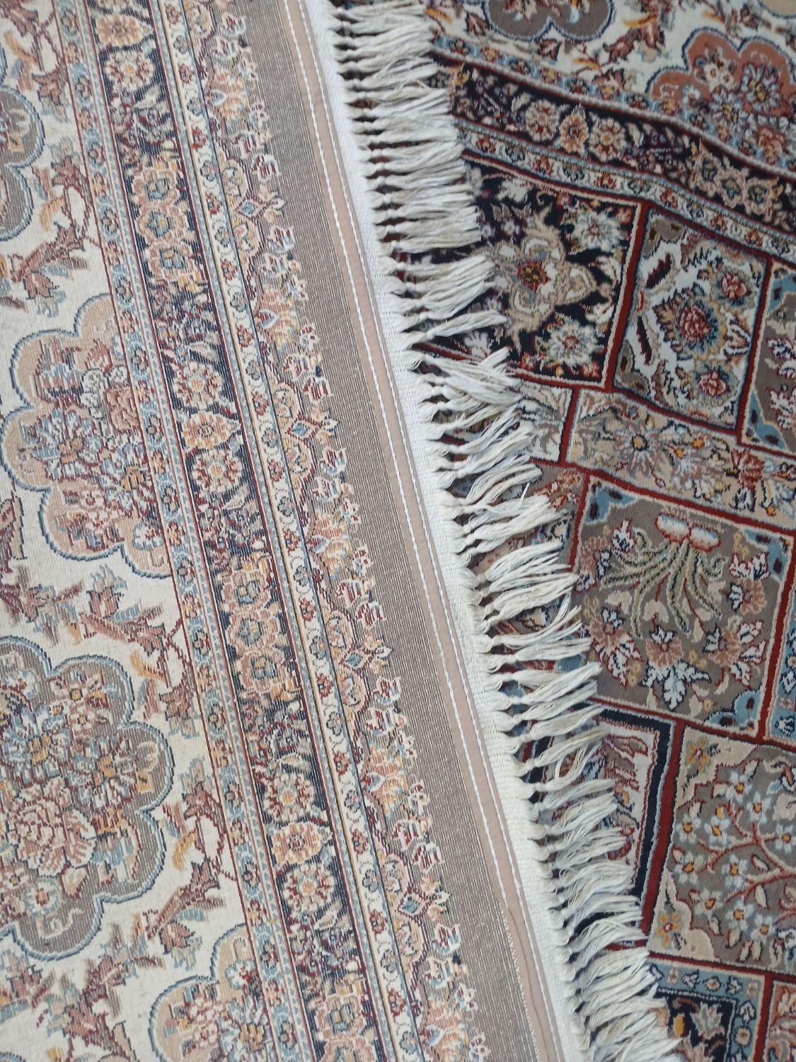 فرش ۹متری ۷۰۰شانه اصل تراکم ۲۵۵۰ کم کارکرد حدنونو|فرش|هشتگرد, |دیوار
