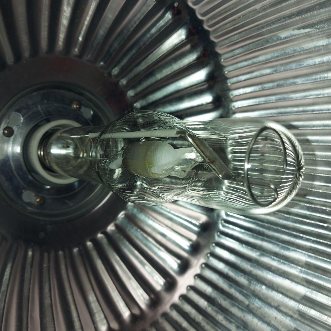 چراغ متال هالید ۴۰۰ وات بسیار پر نور|لامپ و چراغ|رشت, شالکو|دیوار