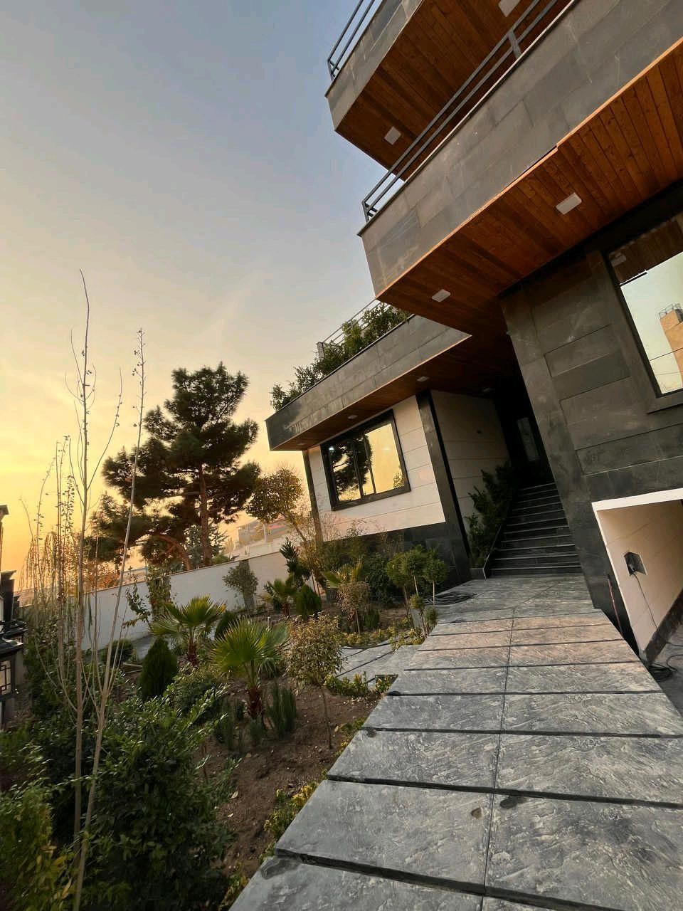 ویلای 500 متر 700بنا در مهرآباد رودهن|فروش خانه و ویلا|رودهن, |دیوار