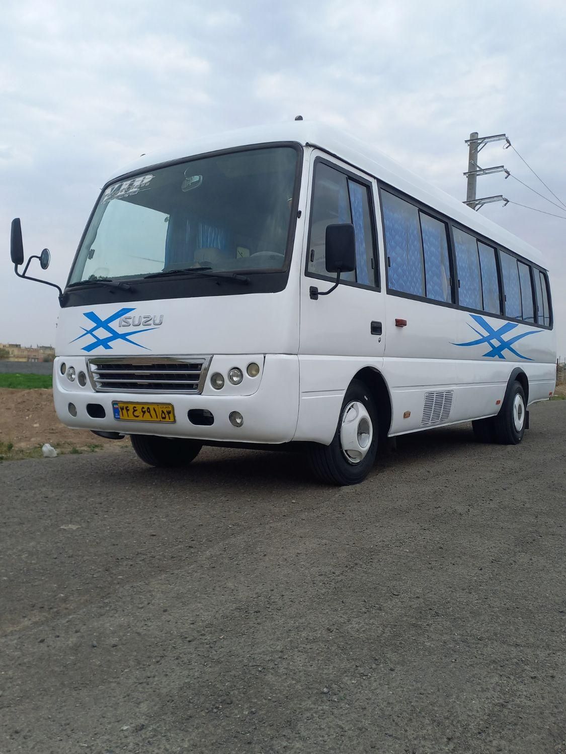 دربستی مینی بوس  ایسوزو ۱۹ نفره|خدمات حمل و نقل|کاشان, شهرک امیرکبیر|دیوار