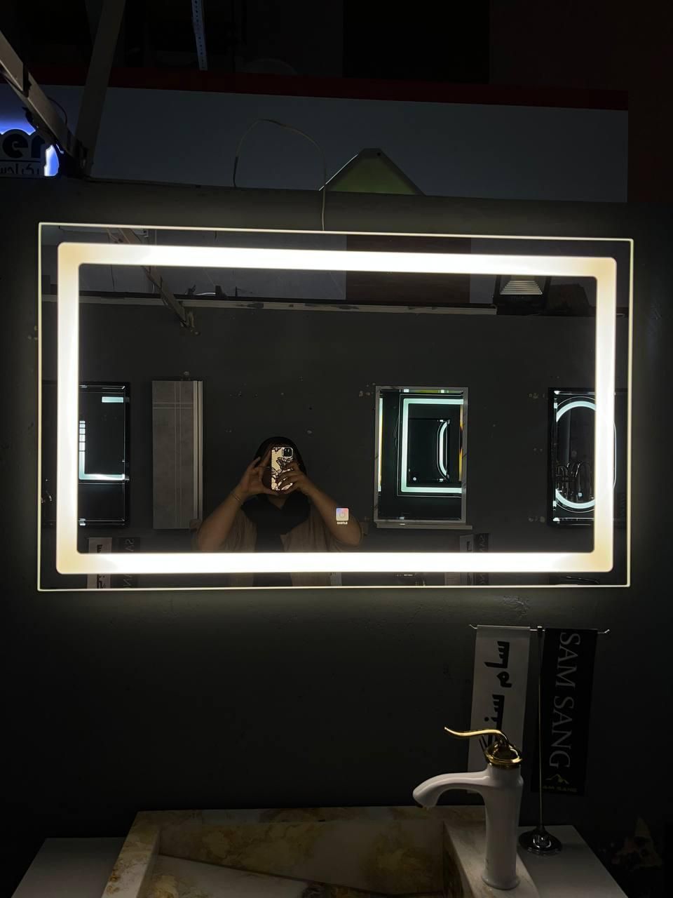 آینه بک لایت سه رنگ|آینه|اصفهان, سرچشمه|دیوار