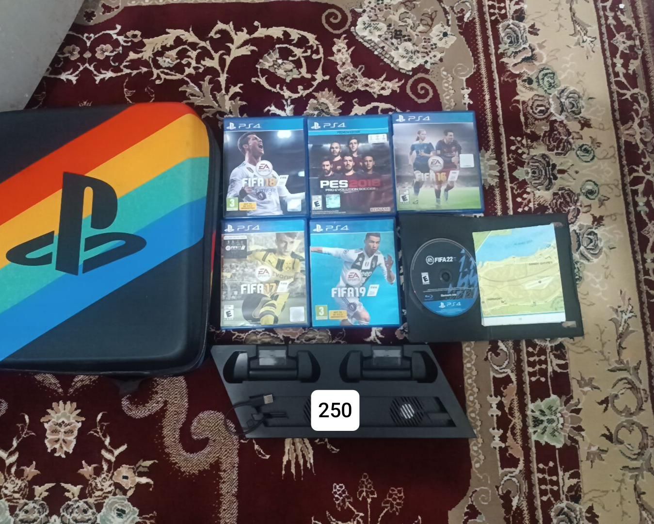 تعدادی وسیله ps4|کنسول، بازی ویدئویی و آنلاین|تهران, خاوران|دیوار