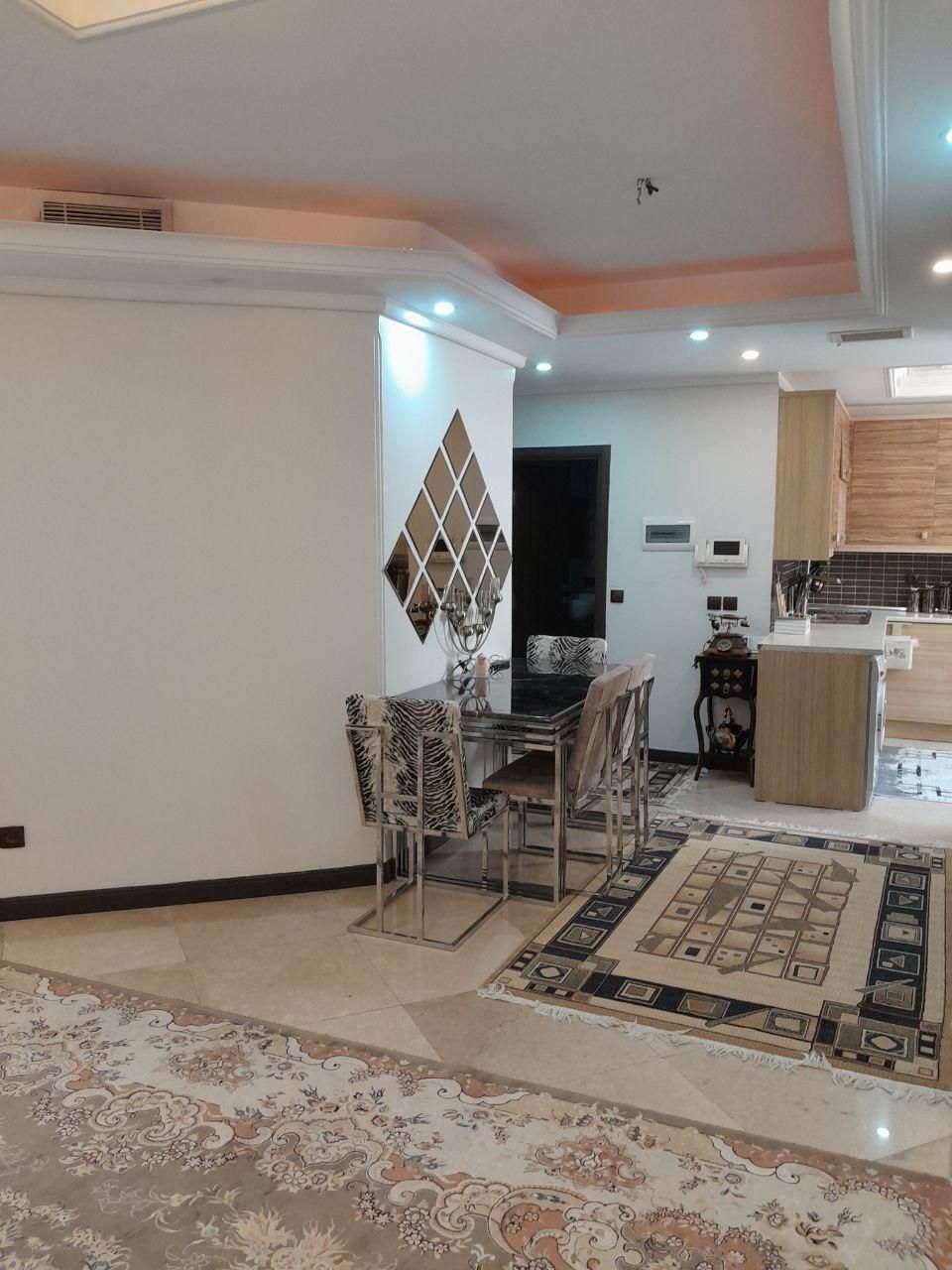 ۹۵متر/۲خواب/۹ساله فول امکانات/تاپ لوکیشن ظفر|فروش آپارتمان|تهران, ظفر|دیوار
