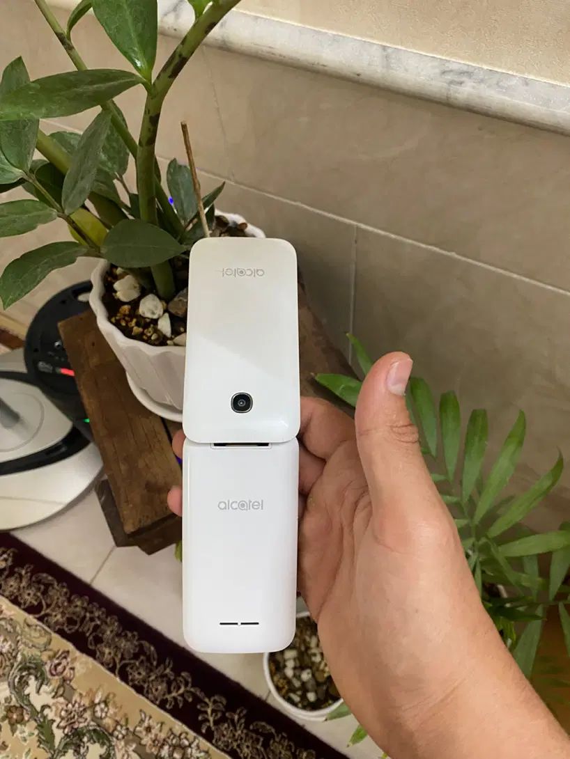 گوشی دربازشو alcatel|موبایل|کاشان, زیارتی|دیوار
