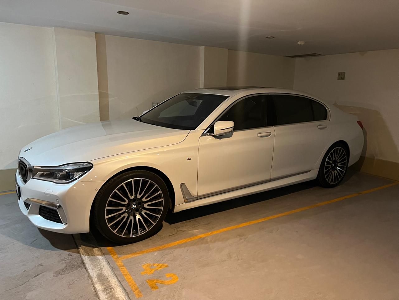بی‌ام‌و سری 7 730li، مدل ۲۰۱۷ ، ۴ نفره ، VIP|خودرو سواری و وانت|تهران, سعادت‌آباد|دیوار