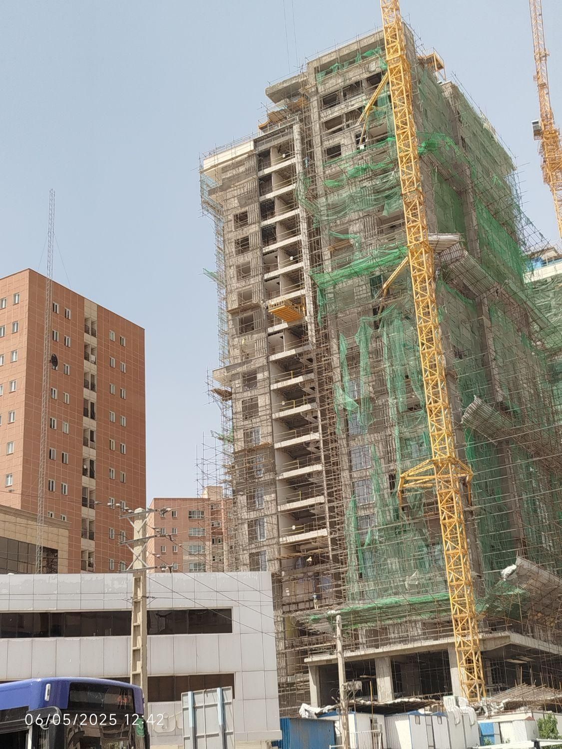پیش فروش آپارتمان با30%پیش پرداخت و اقساط بلند مدت|پیش‌فروش املاک|تهران, شهرک غرب|دیوار
