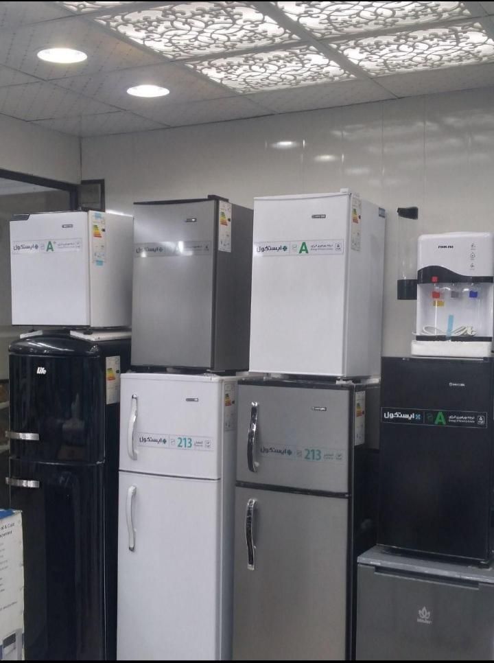 یخچال فریزر کوچک(هتلی)واداری.ایستکول۳س گاران|یخچال و فریزر|بروجرد, |دیوار