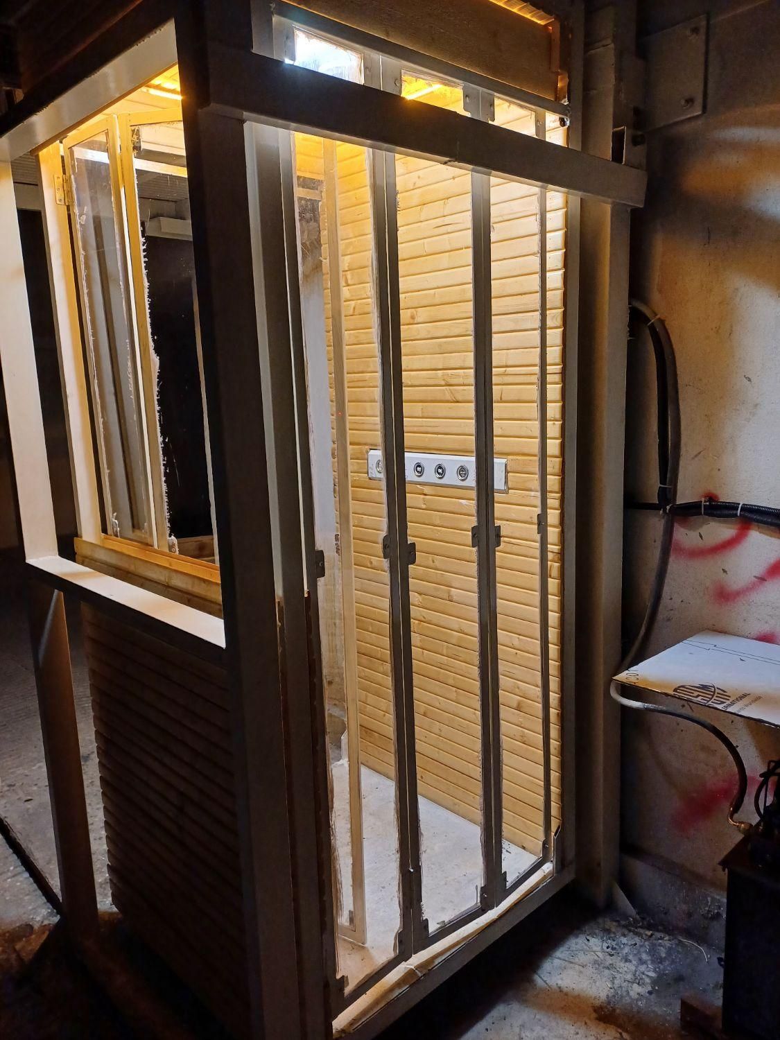 بالابر هیدرولیک مسکونی خانگی نفربر|خدمات پیشه و مهارت|گرگان, |دیوار