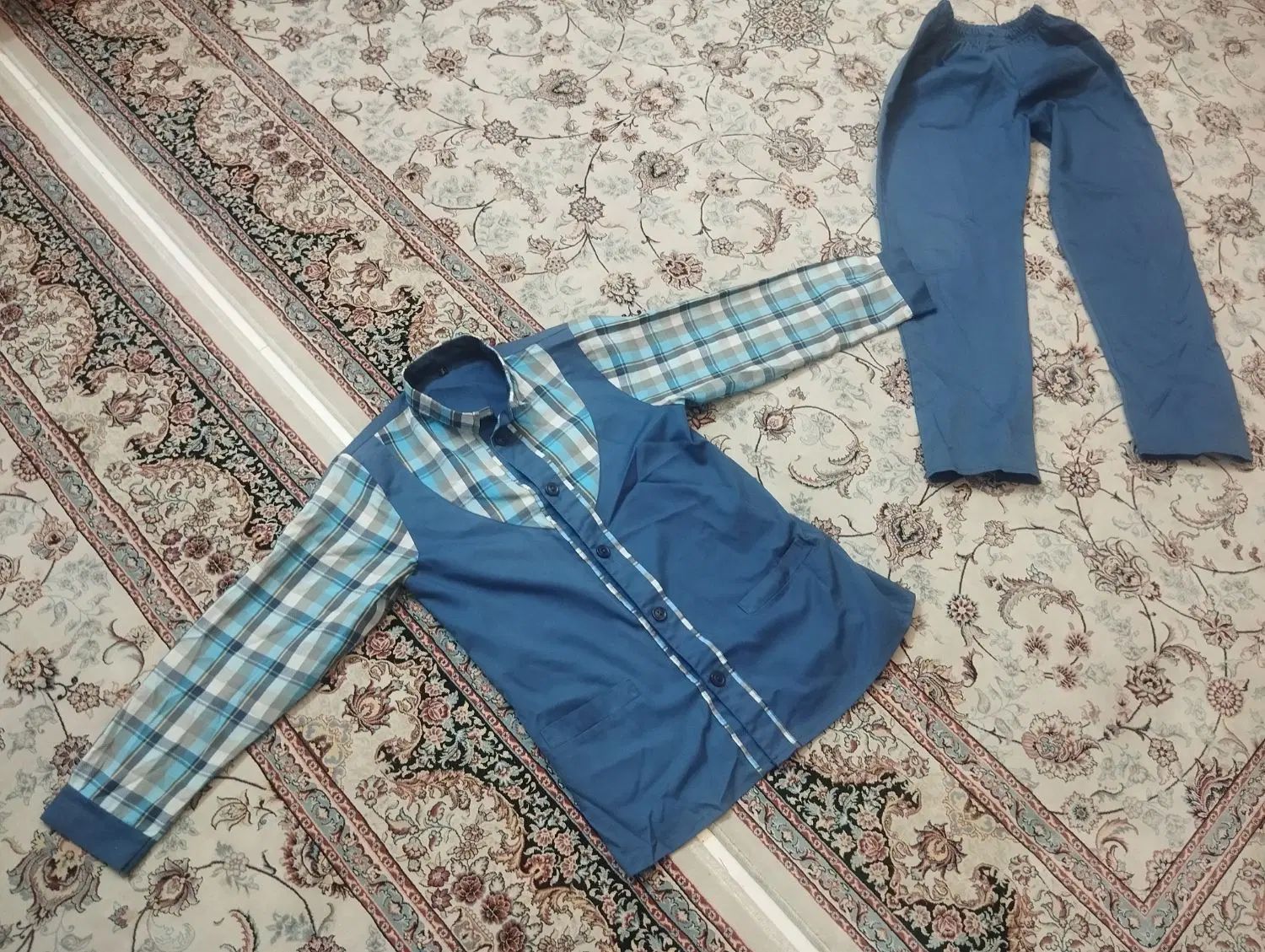 لباس فرم پسرانه تمیز ومرتب.سایز6.خیلی تمیز|کیف، کفش، کمربند|مشهد, موسوی قوچانی|دیوار