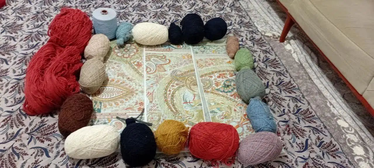 نقشه قالی ذرع و نیم  با نخ و خامه رنگبندی کامل|لوازم خیاطی و بافتنی|اراک, |دیوار