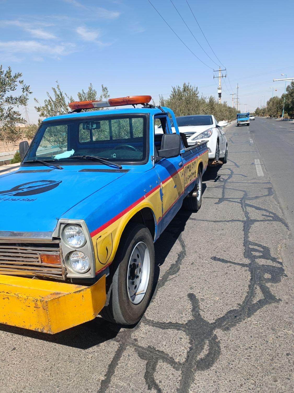 یدکش وامدادخودرو شبانه روزی|خدمات حمل و نقل|یزد, |دیوار