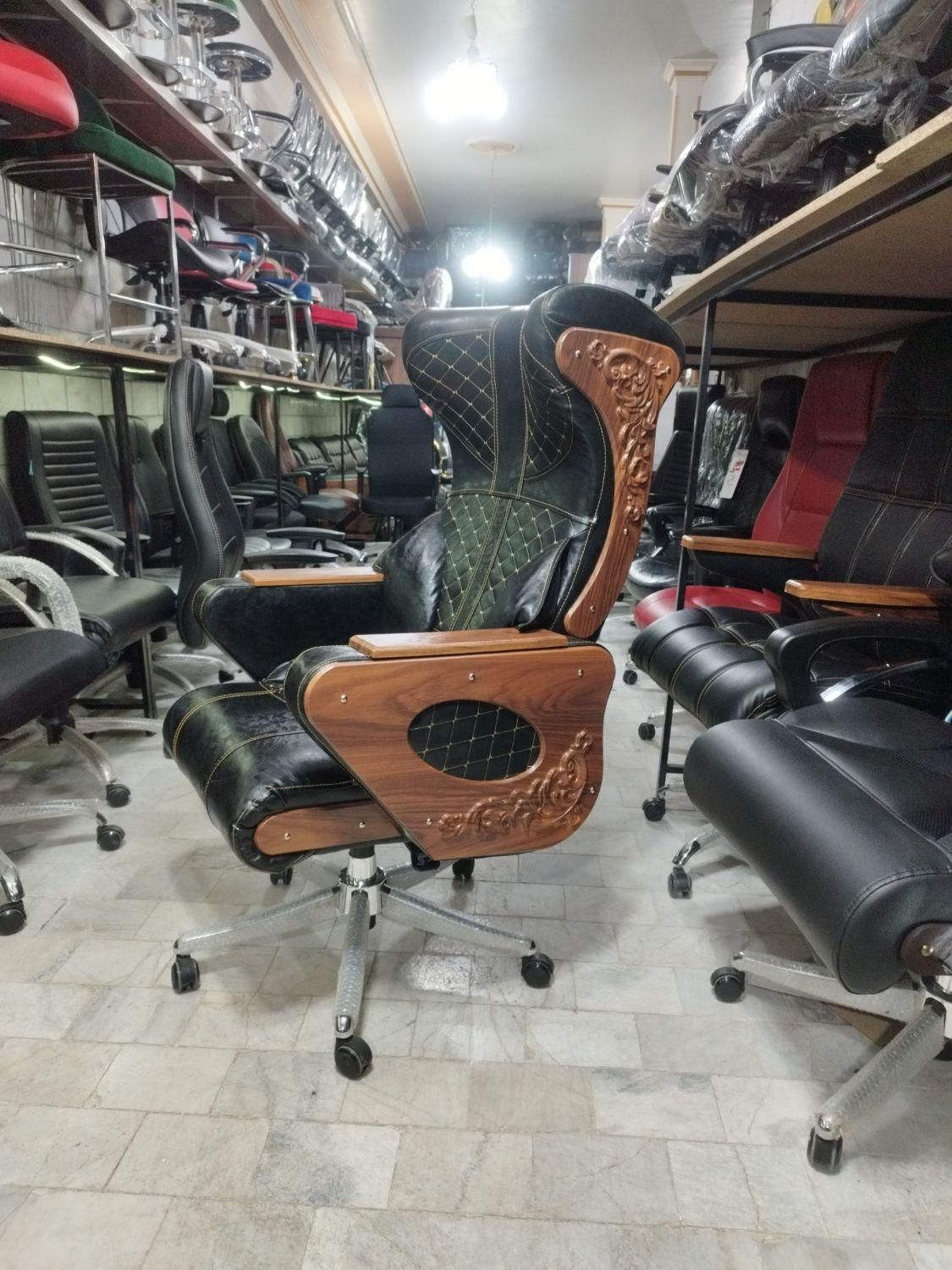 صندلی مدیریت آیریا صنعت|دفتر کار|کرج, حصارک بالا|دیوار