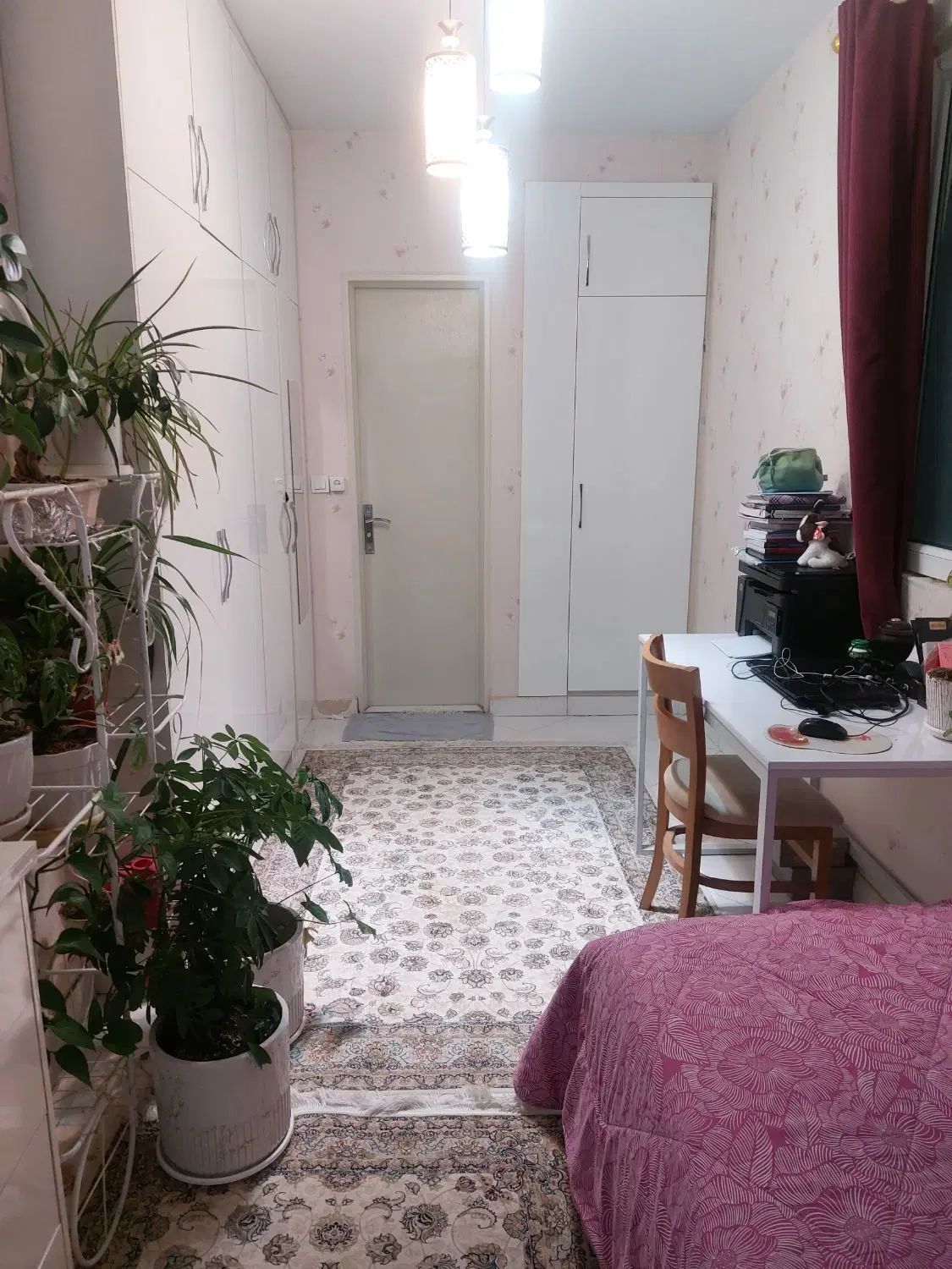 ۴۲متر/پارکینگ غیر مزاحم/اتاق خواب بزرگ|فروش آپارتمان|تهران, زرکش|دیوار