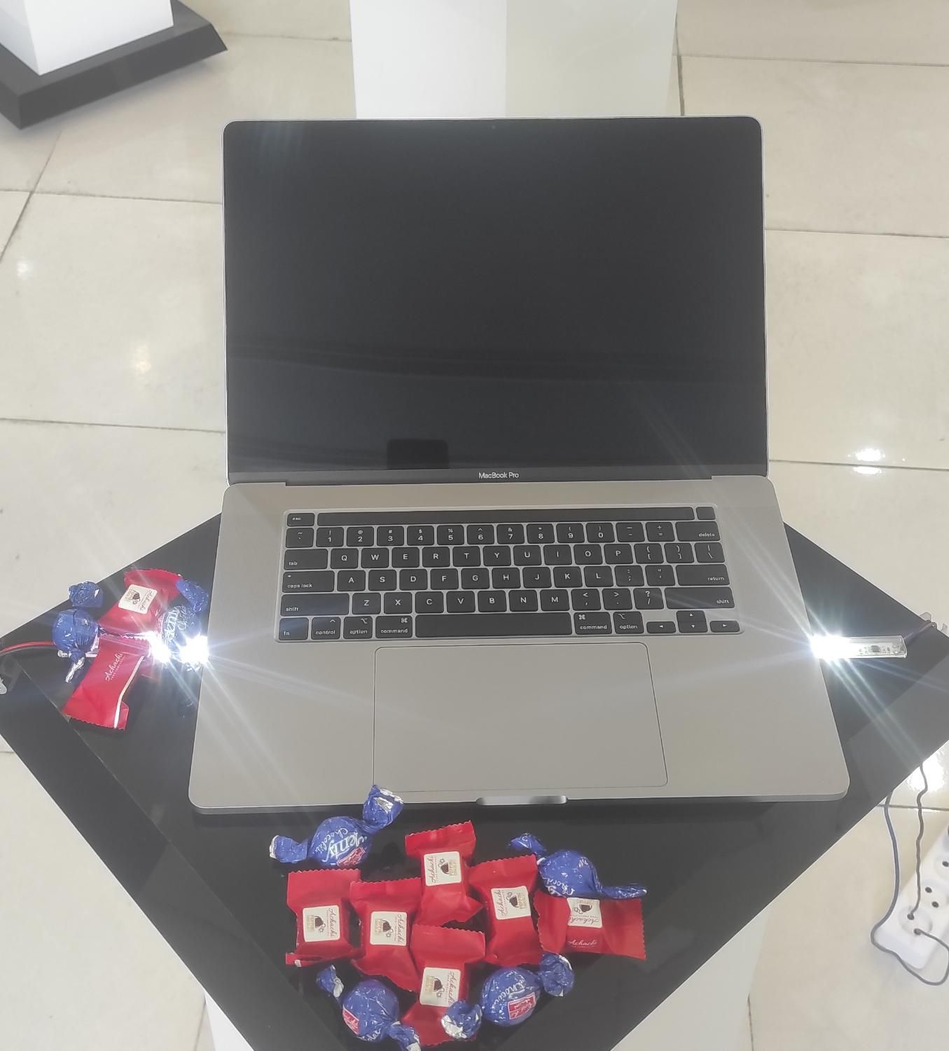 لپتاپ(گرافیک دار)مک بوک پروMACBOOK نو-سایکل23رم32|رایانه همراه|یزد, |دیوار