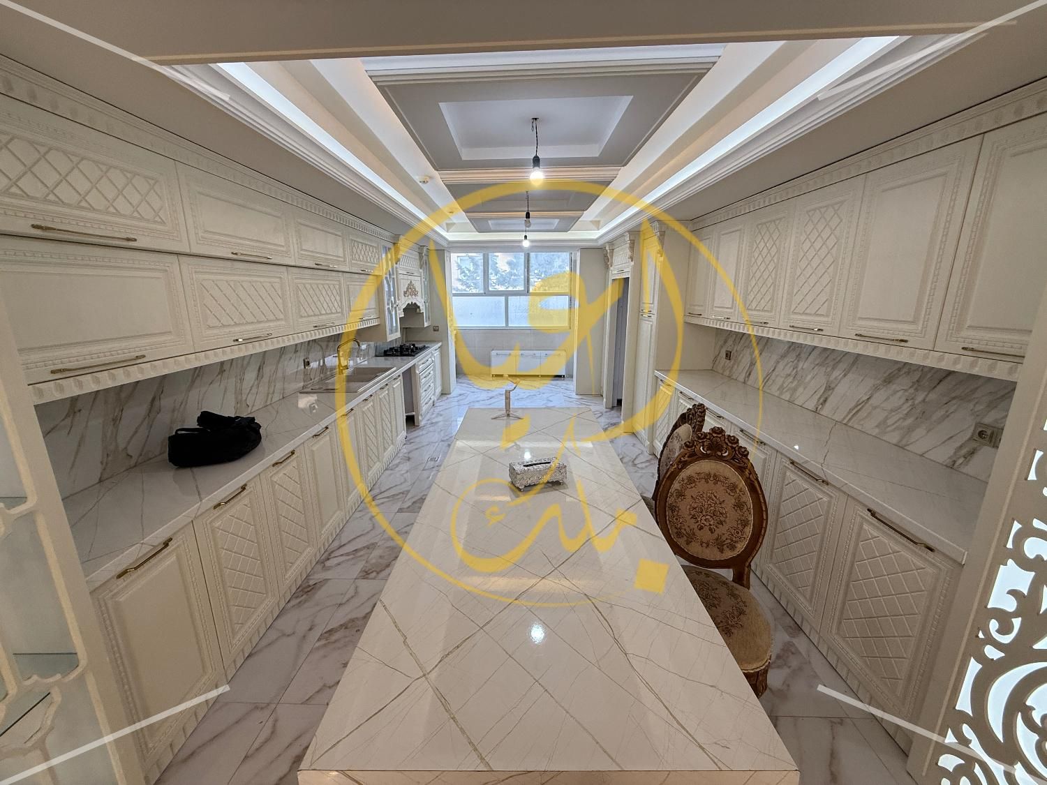 آپارتمان ۲۹۰ ولیعصر جنوبی خیابان آذری اعیان ملک|فروش آپارتمان|تبریز, |دیوار