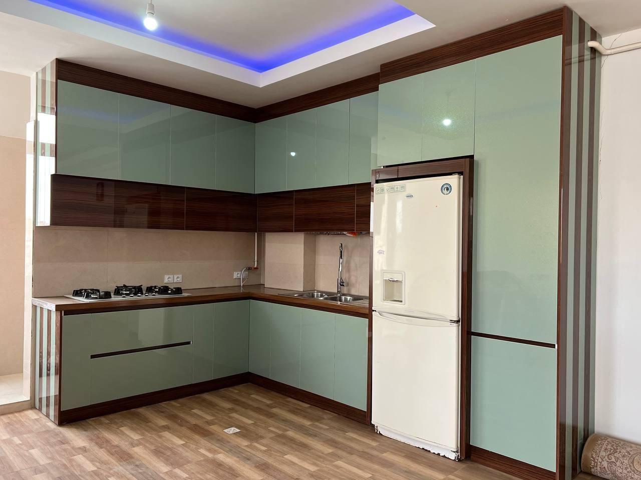 کابینت و کمد دیواری امیر|کتابخانه، شلف، قفسه‌های دیواری|تاکستان, |دیوار