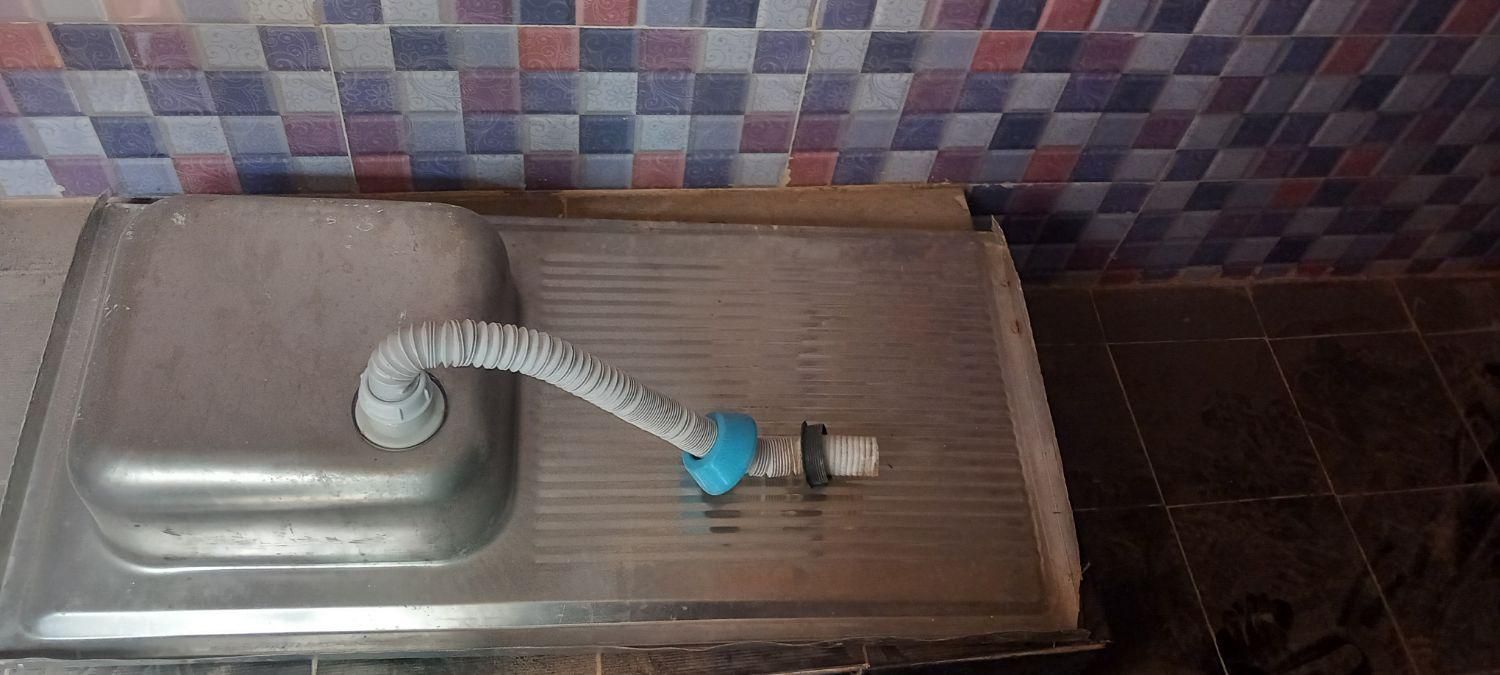 سینگ|آب‌چکان و نظم‌دهنده ظروف|تربت جام, شاد|دیوار
