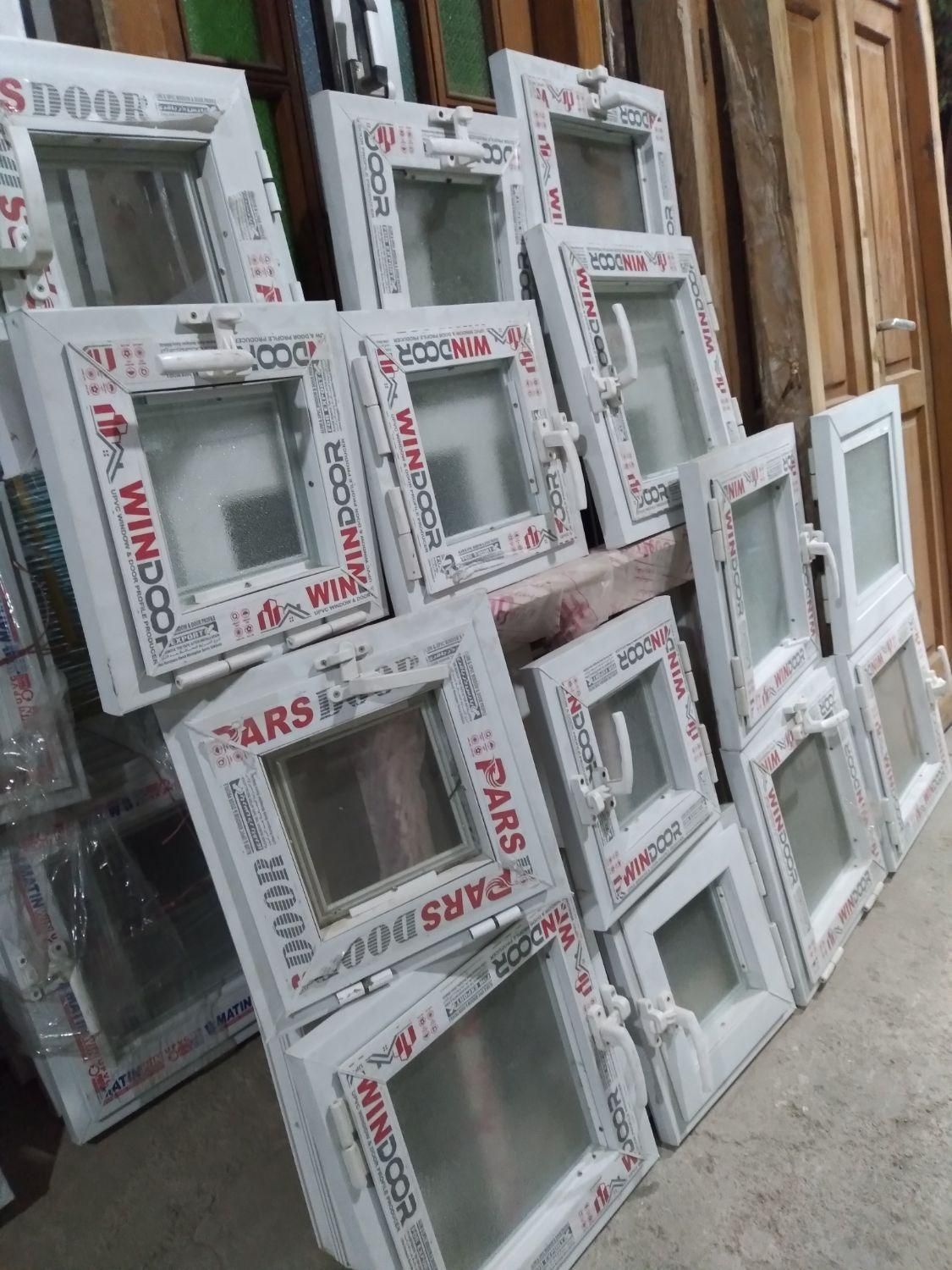 درب و پنجره چوبی و یو پی وی سی|مصالح و تجهیزات ساختمان|بهشهر, |دیوار