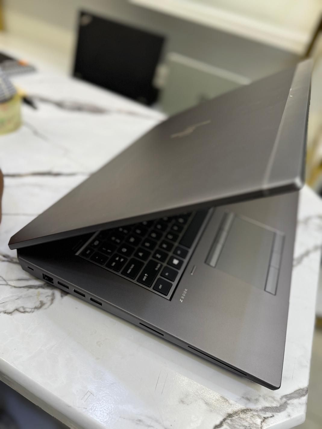 لبتاب hp Z book ۱۷ اینچ|رایانه همراه|شیراز, ملاصدرا|دیوار